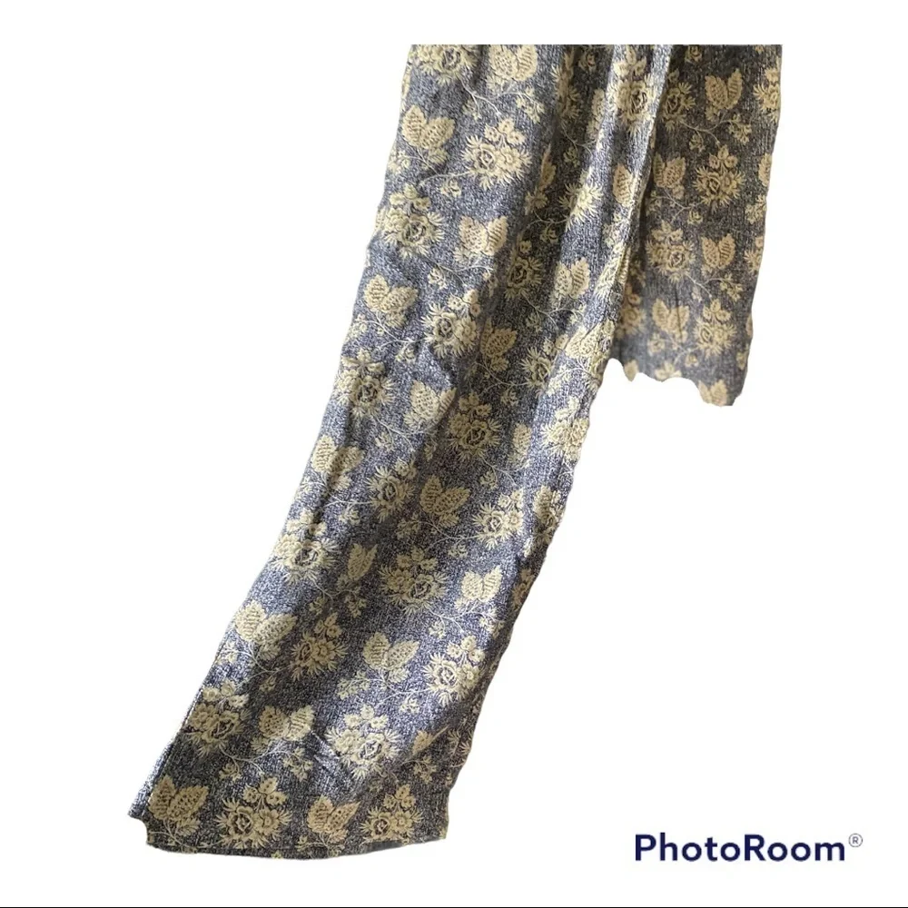 Vintage Blue floral 100% Rayon wide leg size 2X